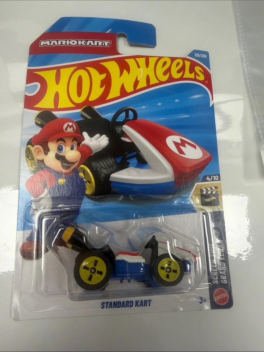 Hot Wheels Mario Kart Standard Kart - Blue, Yellow, Black